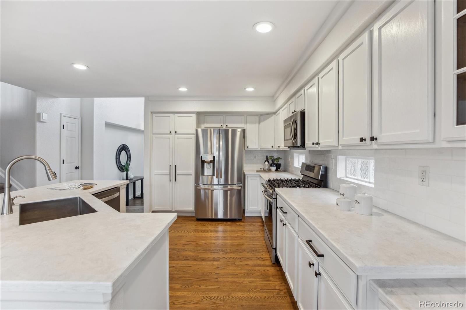 MLS Image #7 for 4526  lyndenwood point,highlands ranch, Colorado