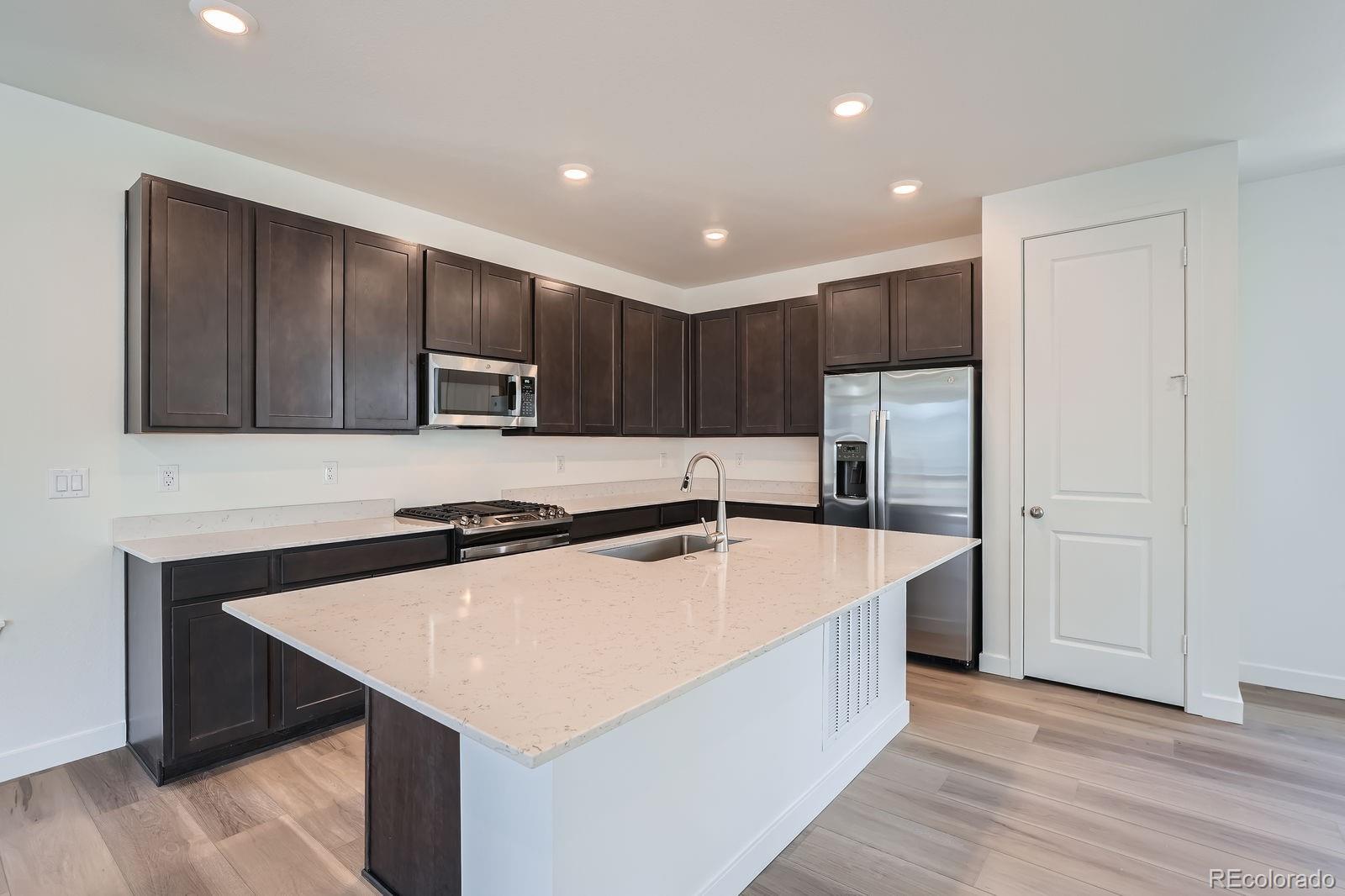 MLS Image #4 for 3147 s russell street,morrison, Colorado
