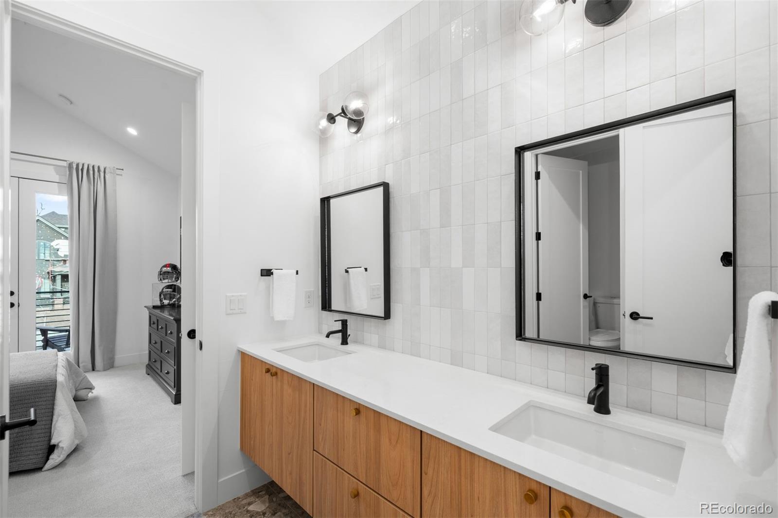MLS Image #40 for 1035 s josephine street,denver, Colorado