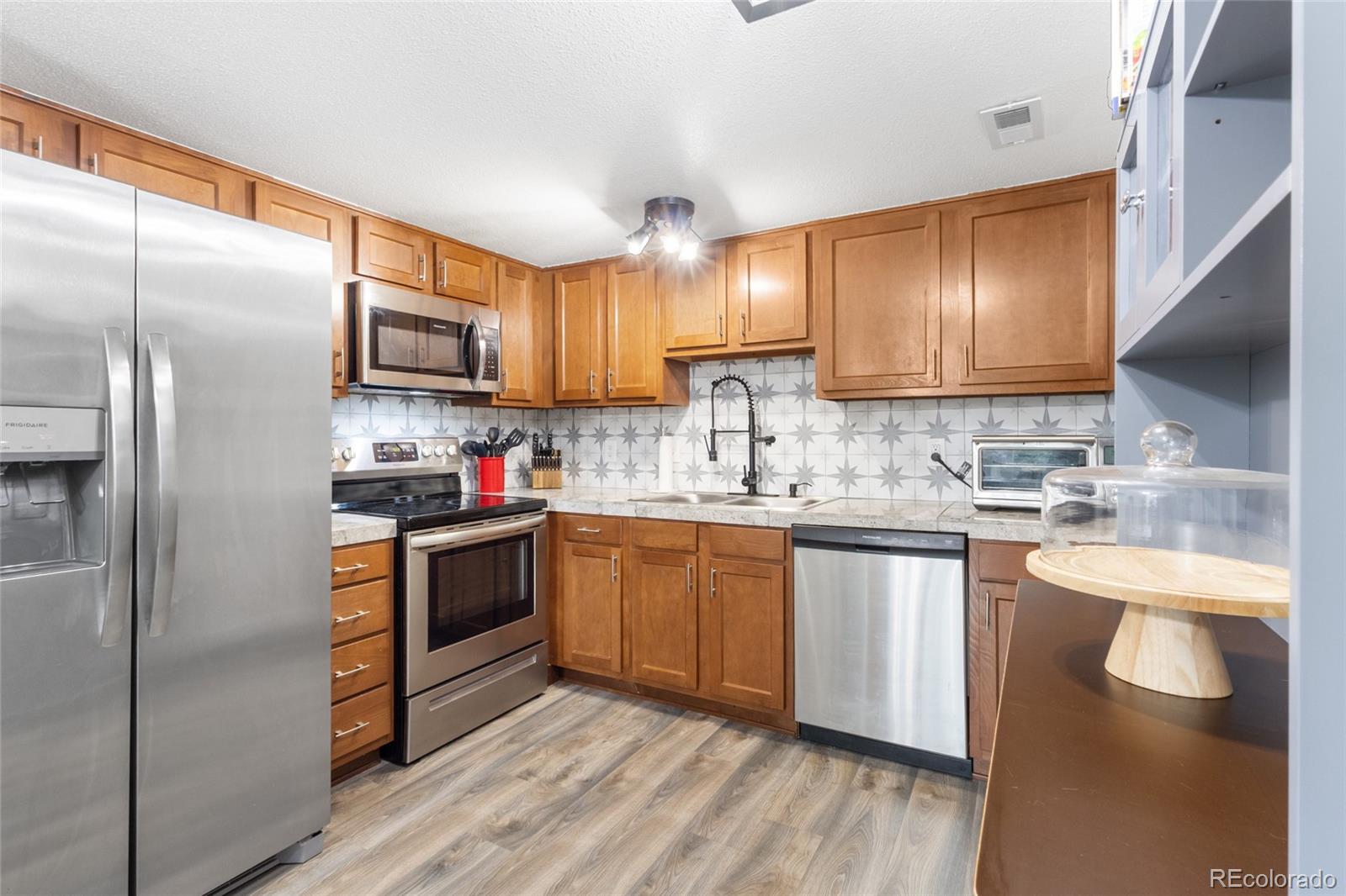 MLS Image #11 for 12606  fairfax street,thornton, Colorado