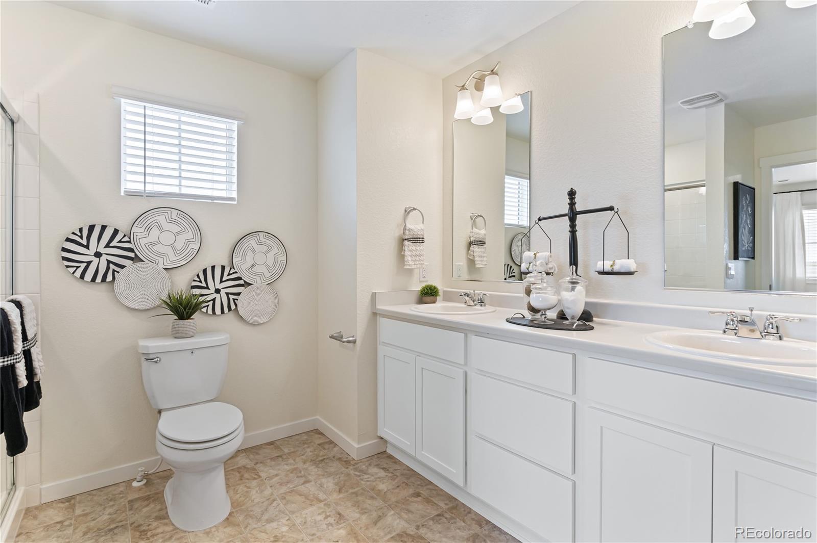 MLS Image #19 for 22323 e 6th place,aurora, Colorado