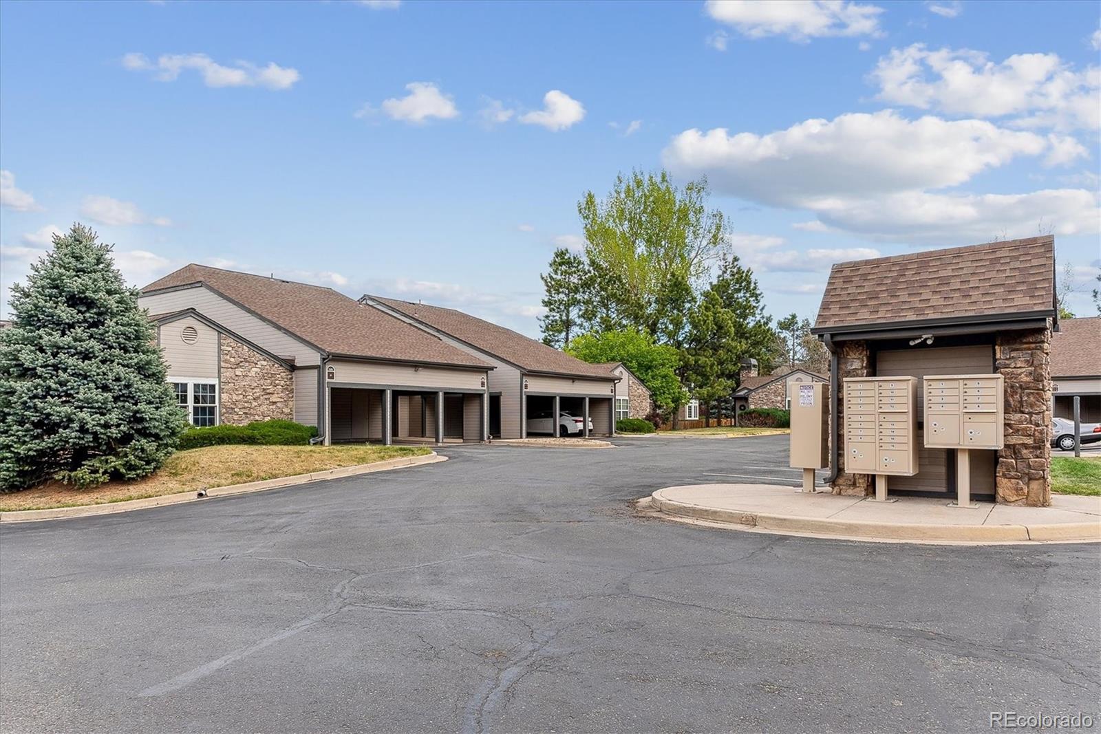 MLS Image #14 for 9283 e arbor circle,englewood, Colorado