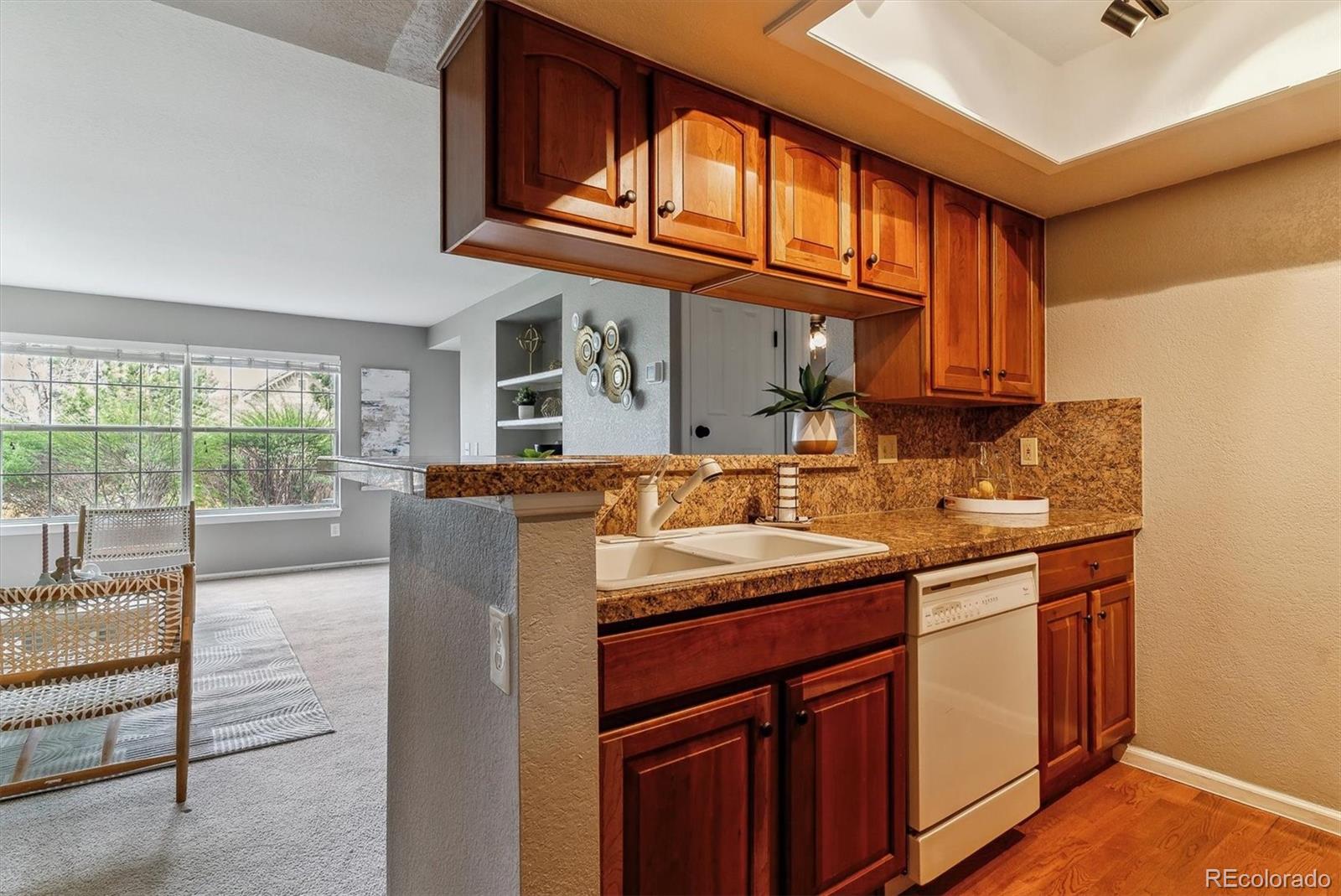 MLS Image #5 for 9283 e arbor circle,englewood, Colorado