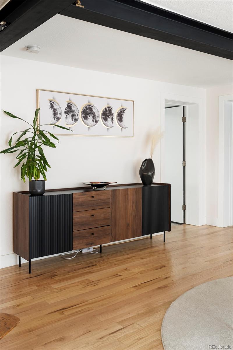 MLS Image #13 for 401 s ivy street,denver, Colorado