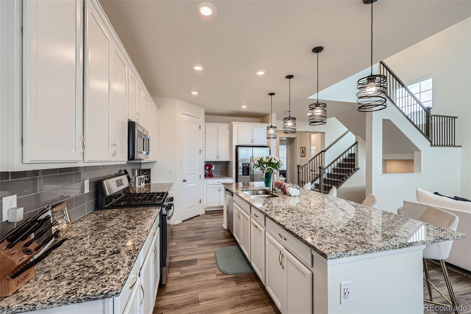 MLS Image #7 for 935  peach leaf lane,elizabeth, Colorado