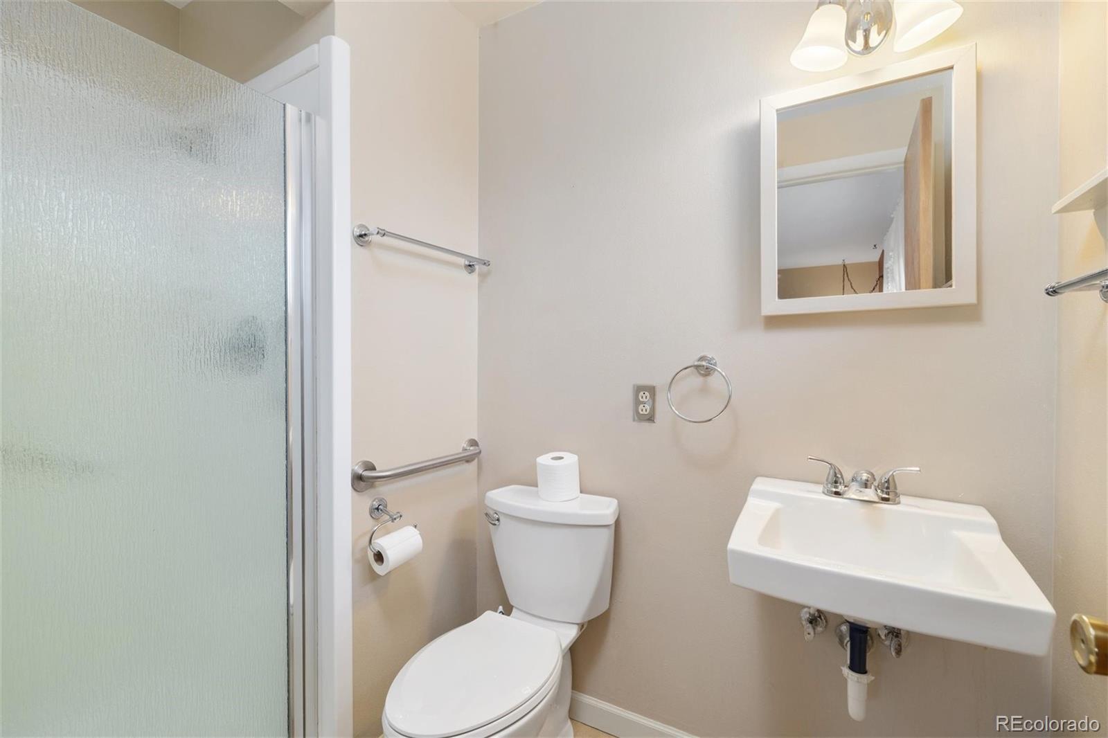 MLS Image #11 for 10868 w 70th avenue,arvada, Colorado