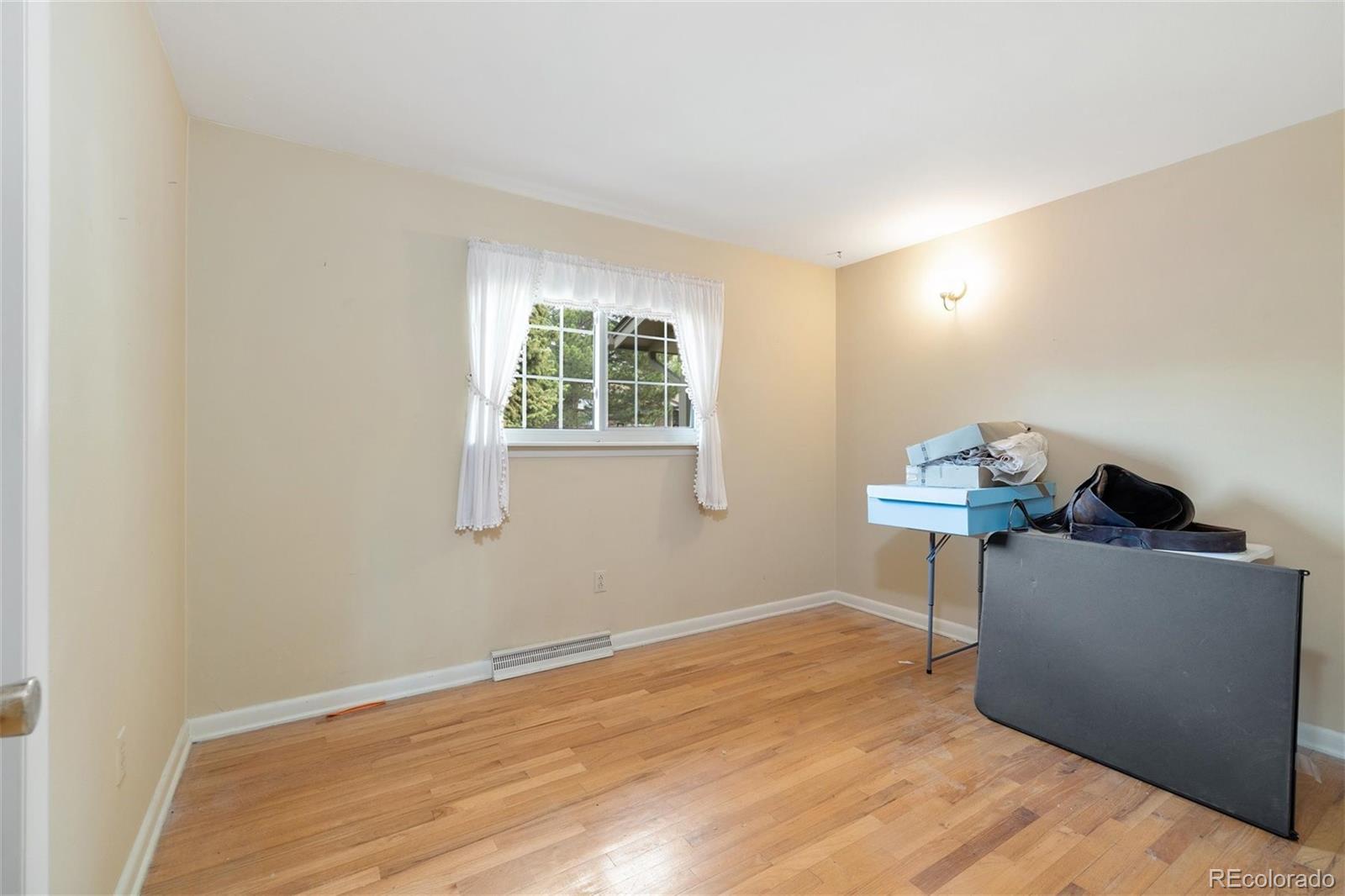 MLS Image #13 for 10868 w 70th avenue,arvada, Colorado