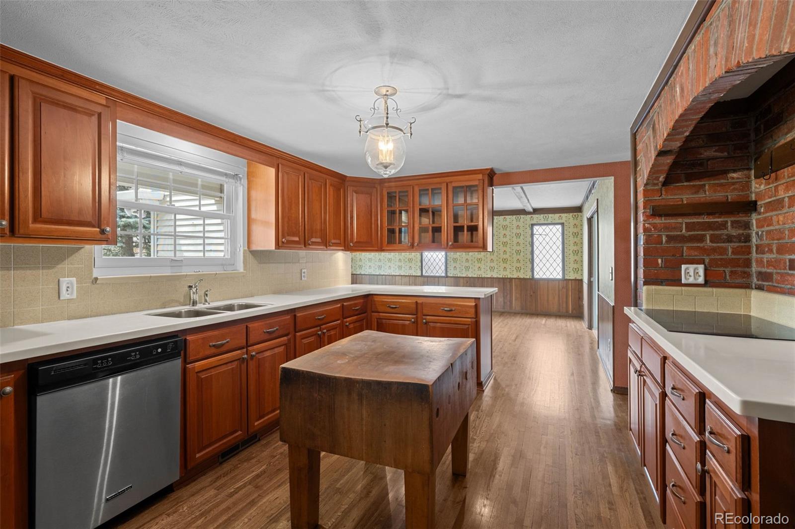 MLS Image #15 for 3821 s magnolia way,denver, Colorado