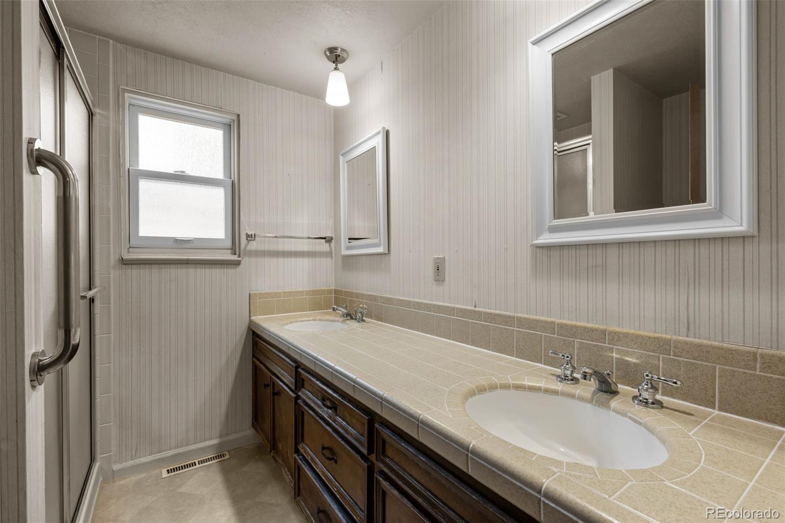 MLS Image #29 for 3821 s magnolia way,denver, Colorado