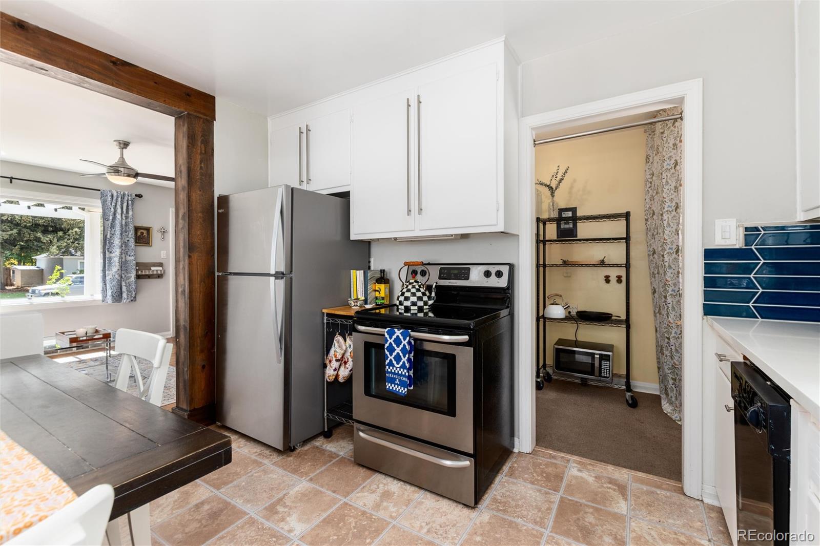MLS Image #10 for 916 e la salle street,colorado springs, Colorado