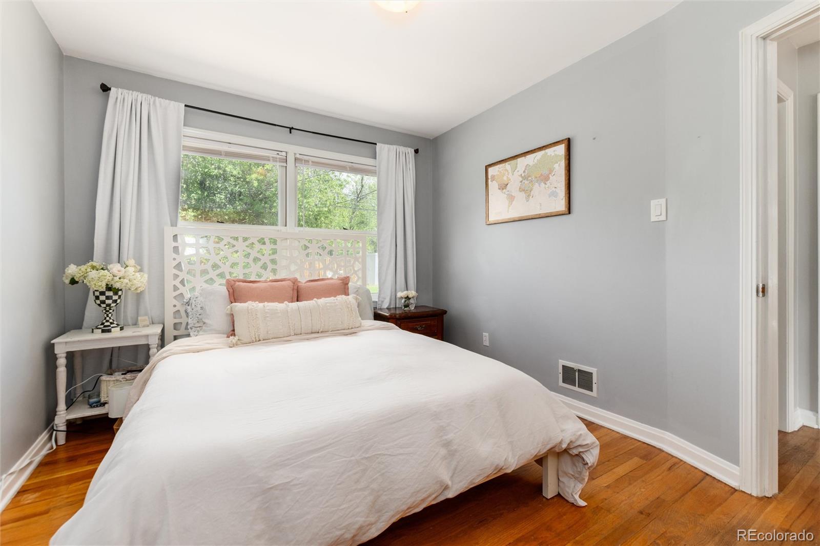MLS Image #14 for 916 e la salle street,colorado springs, Colorado