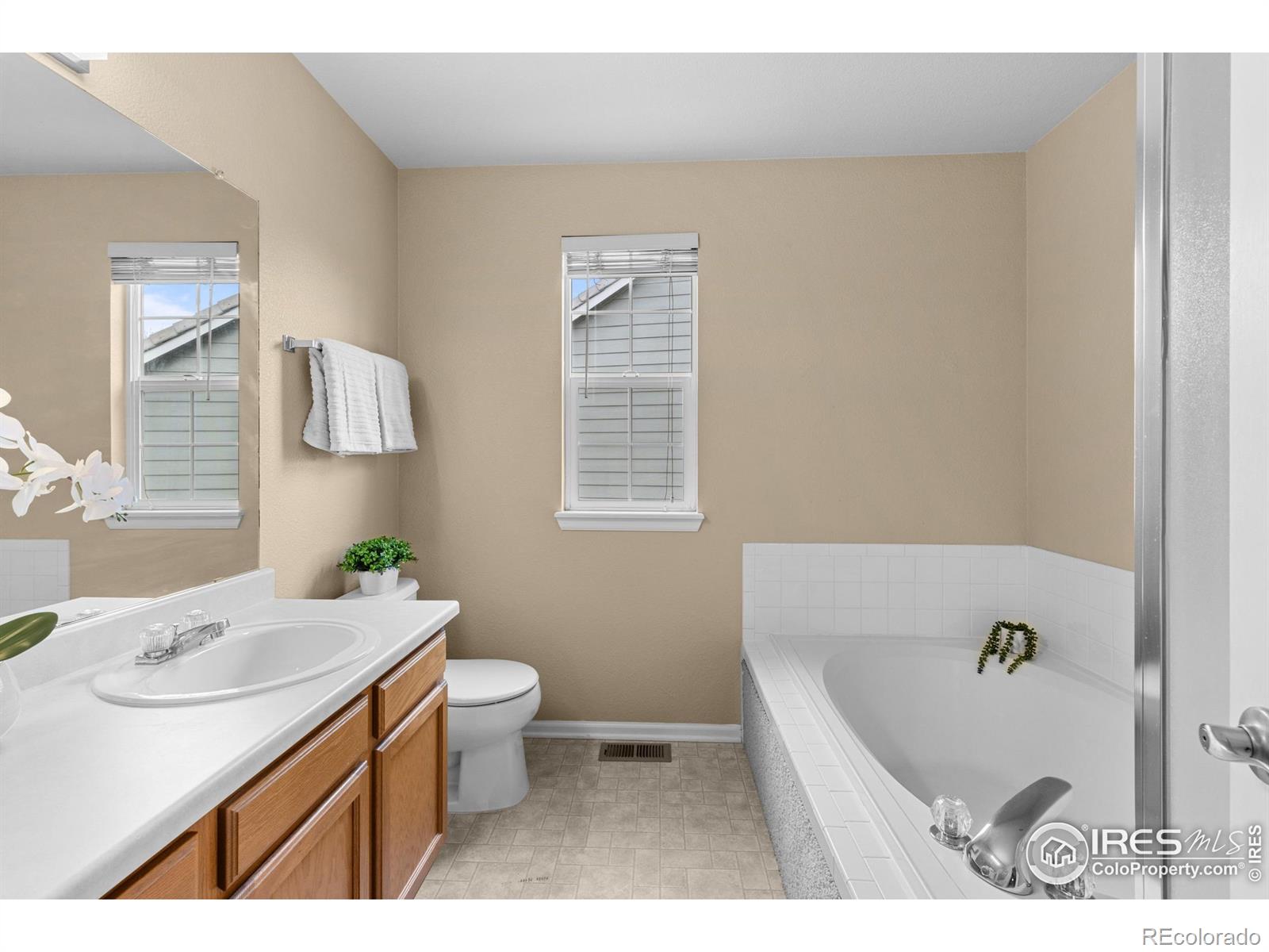 MLS Image #13 for 956  shavano peak drive,superior, Colorado
