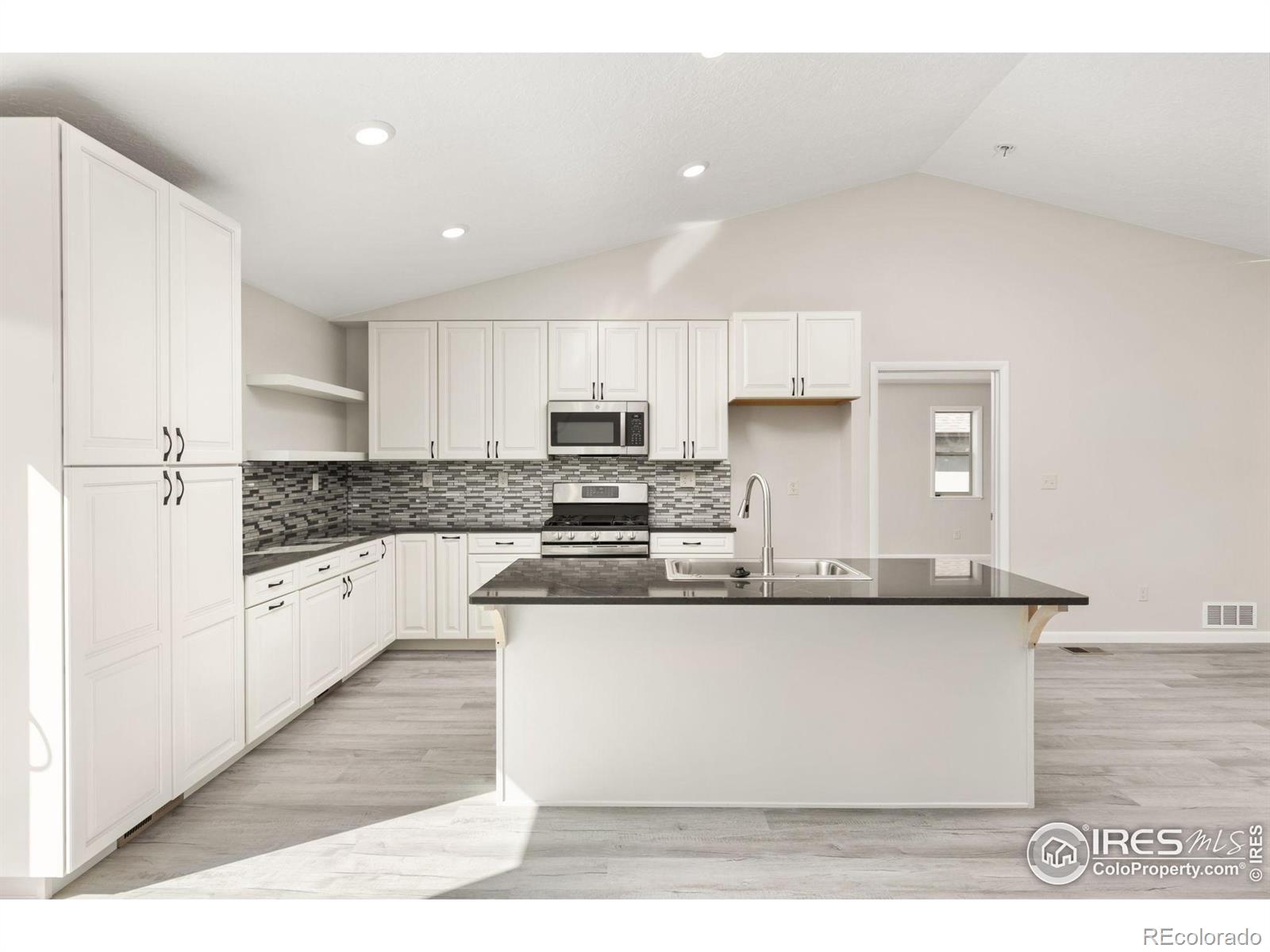 MLS Image #7 for 407  double tree drive,greeley, Colorado