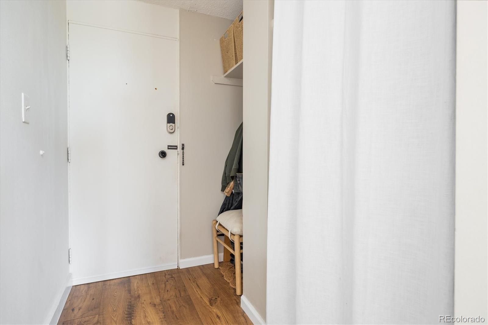 MLS Image #18 for 799  dahlia street,denver, Colorado