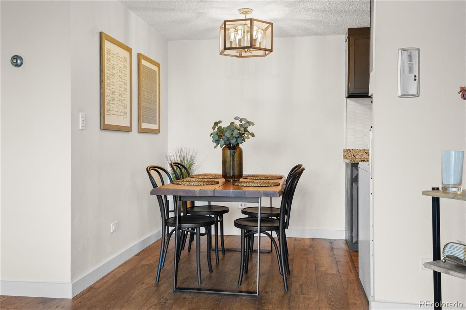 MLS Image #6 for 799  dahlia street,denver, Colorado