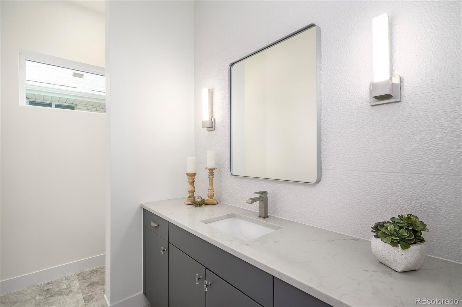 MLS Image #25 for 1117 s madison street,denver, Colorado