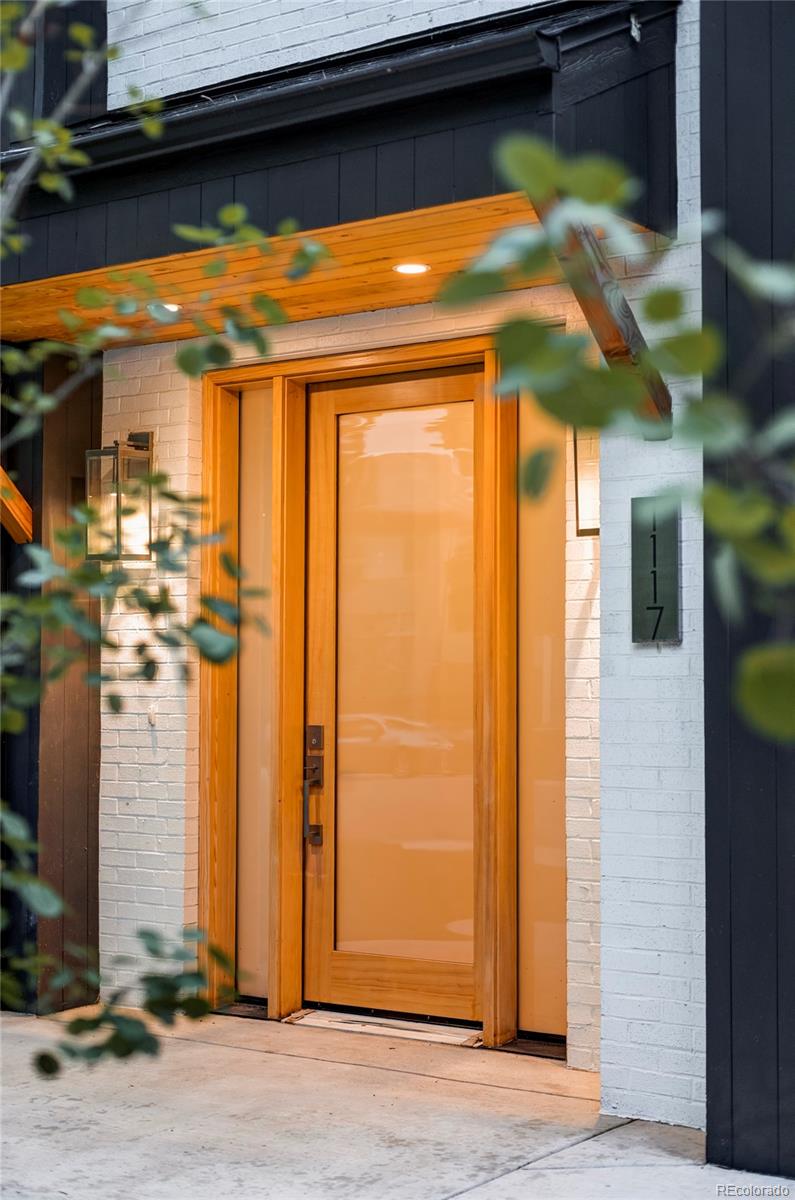 MLS Image #3 for 1117 s madison street,denver, Colorado