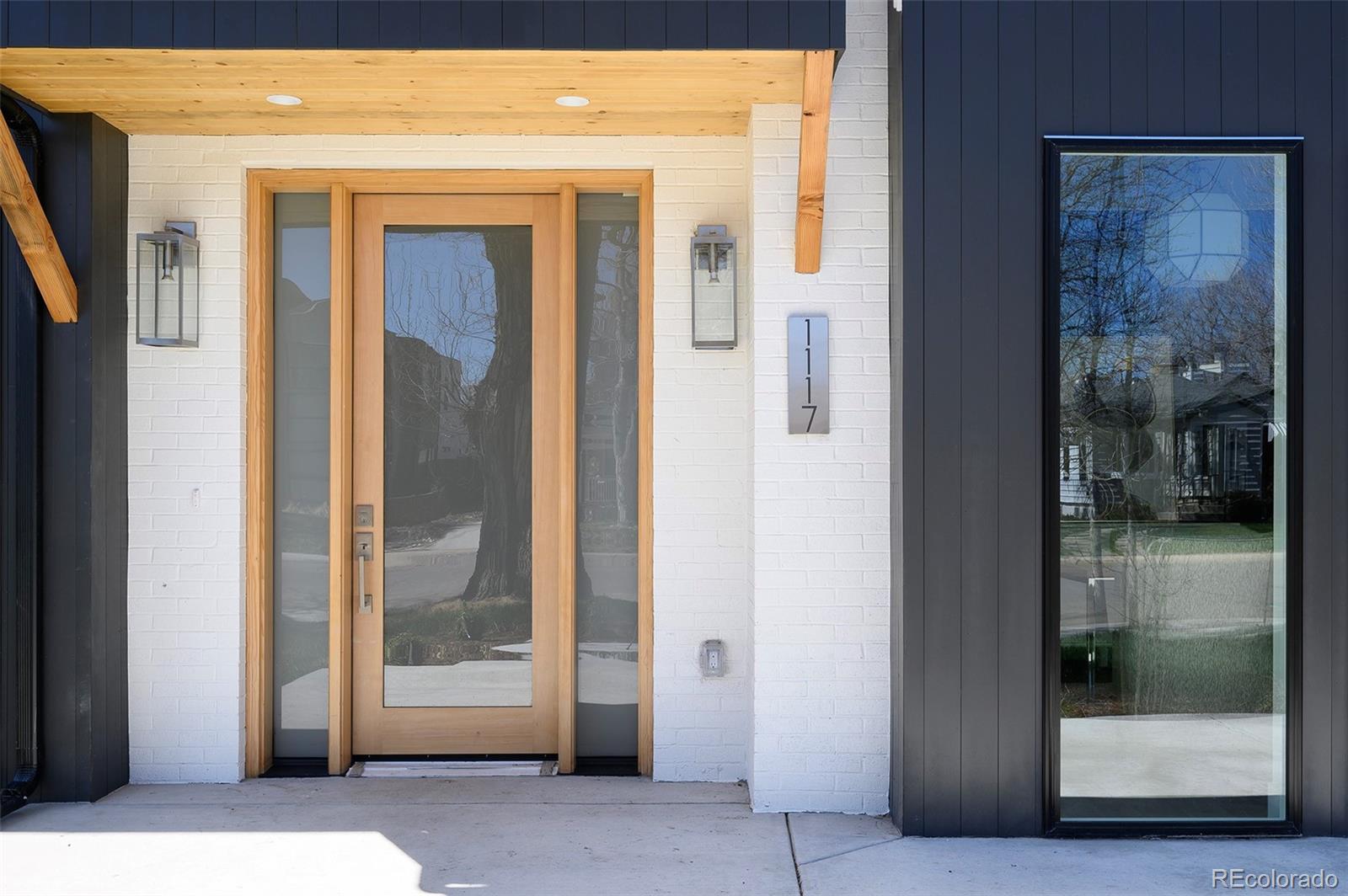 MLS Image #6 for 1117 s madison street,denver, Colorado