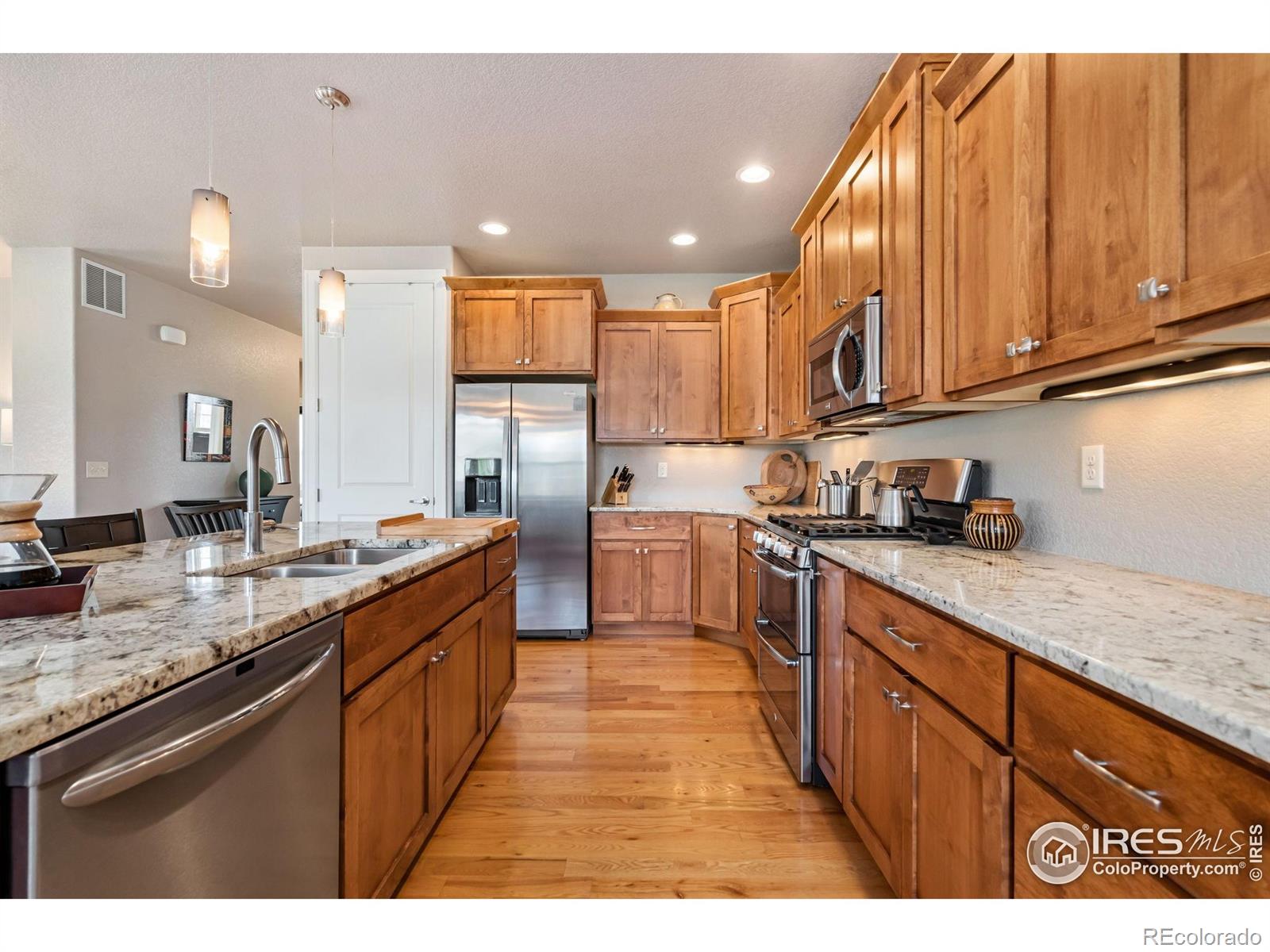 MLS Image #14 for 1614  beam reach place,fort collins, Colorado