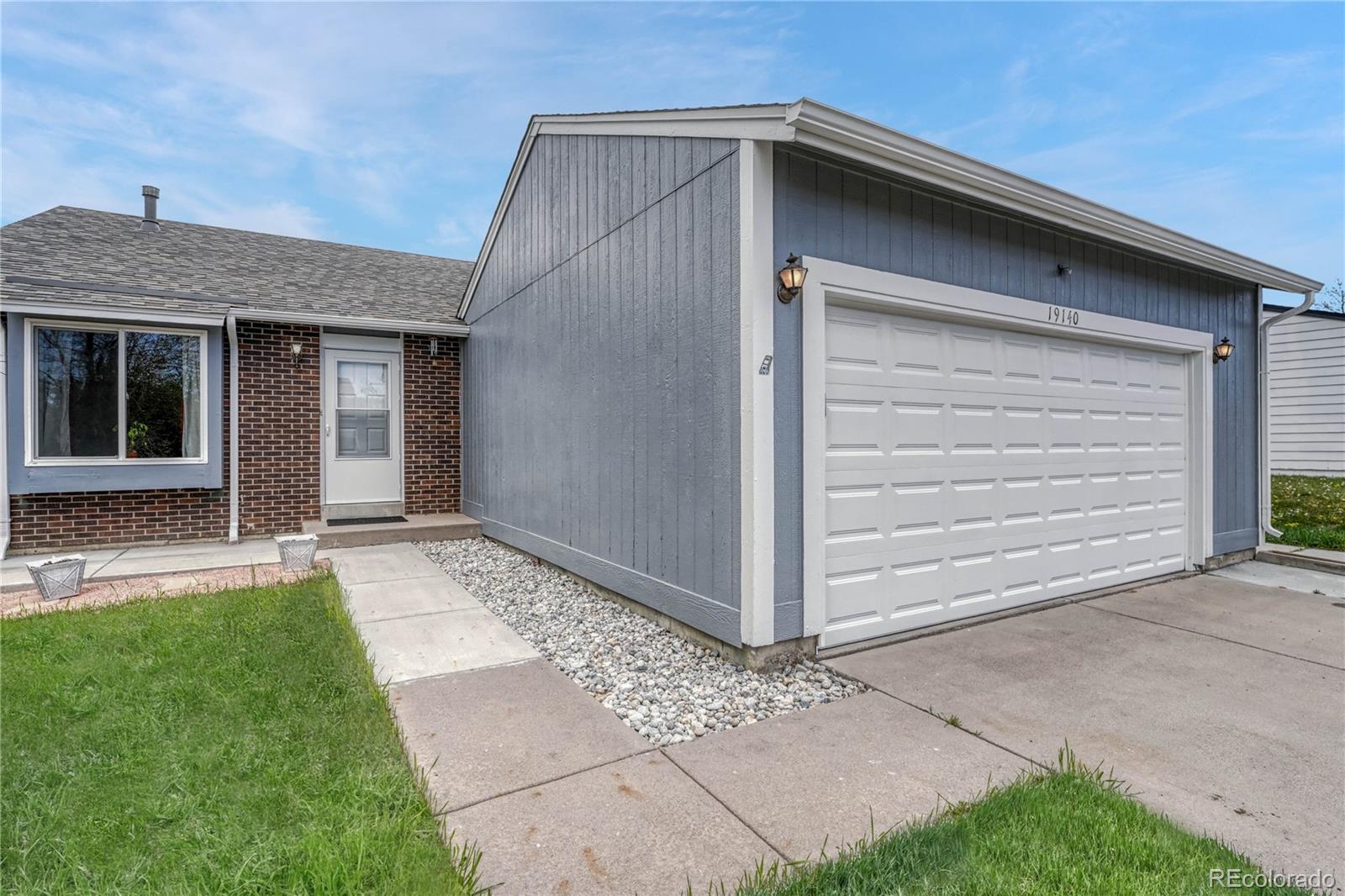 MLS Image #2 for 19140 e milan circle,aurora, Colorado