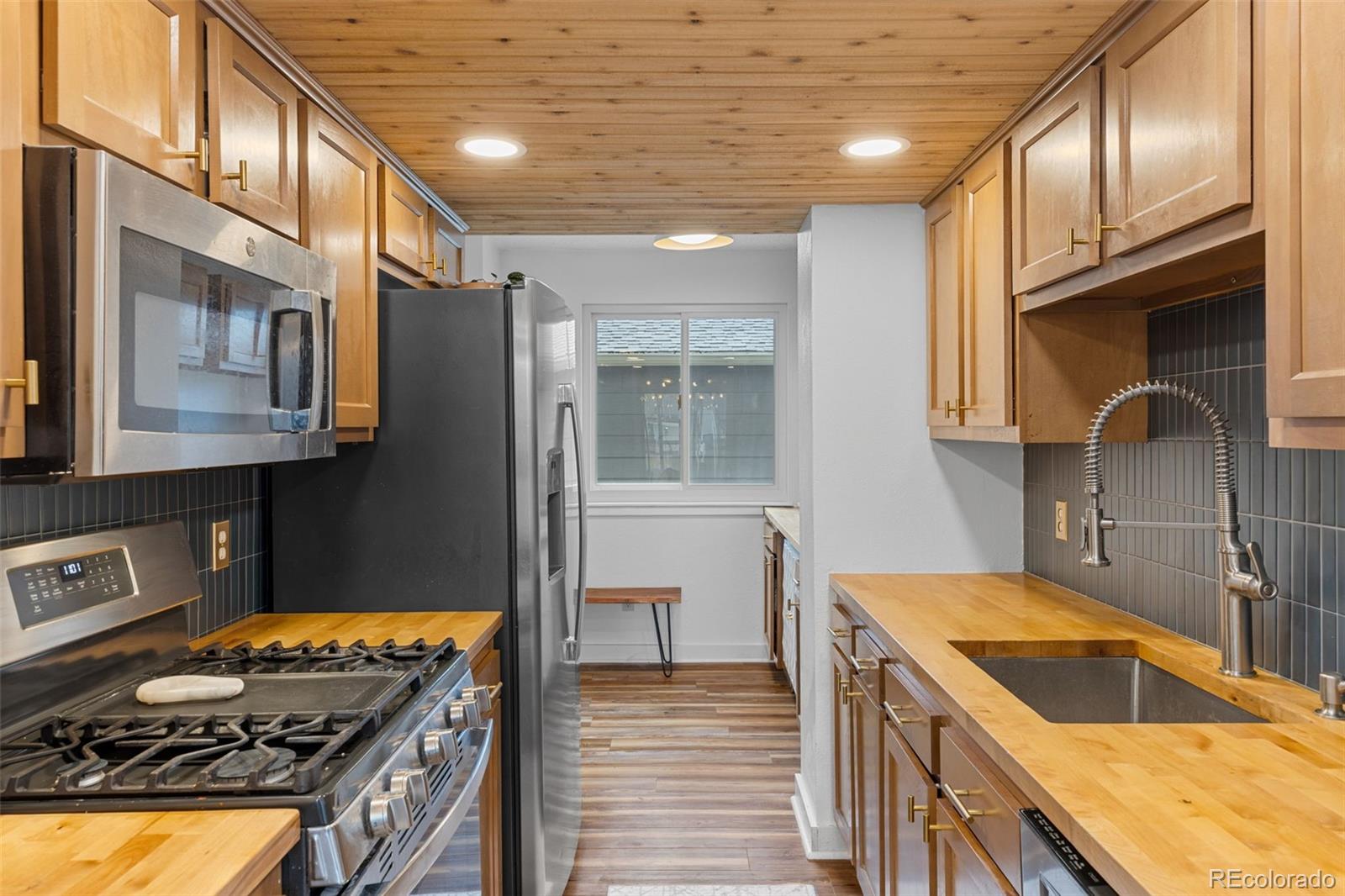 MLS Image #6 for 8674  carr loop,arvada, Colorado