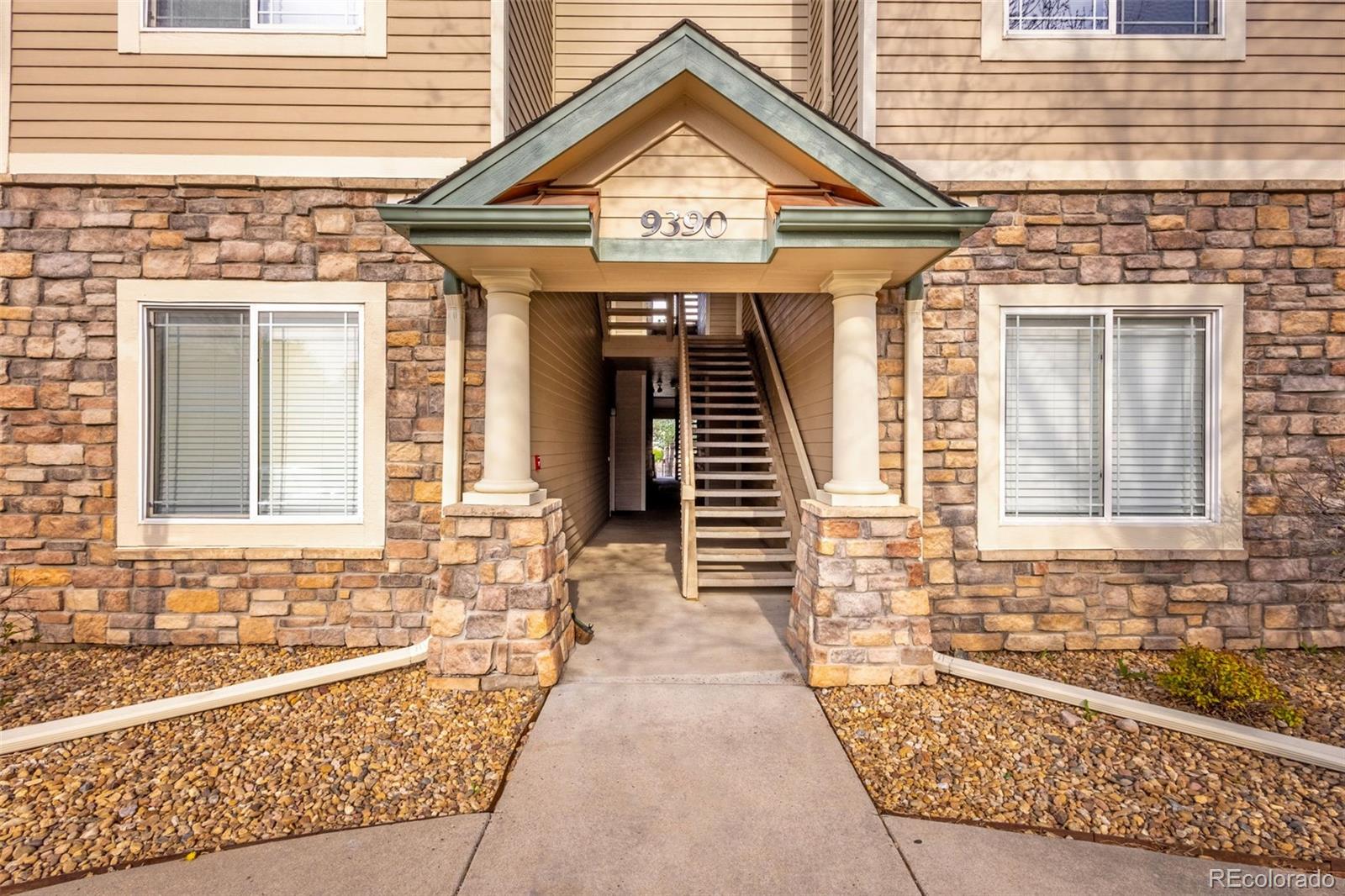 MLS Image #3 for 9390 w chatfield place,littleton, Colorado