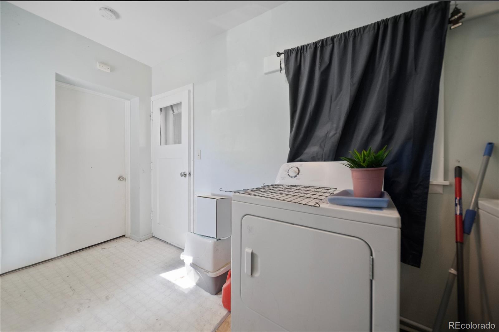 MLS Image #10 for 681  fremont avenue,akron, Colorado