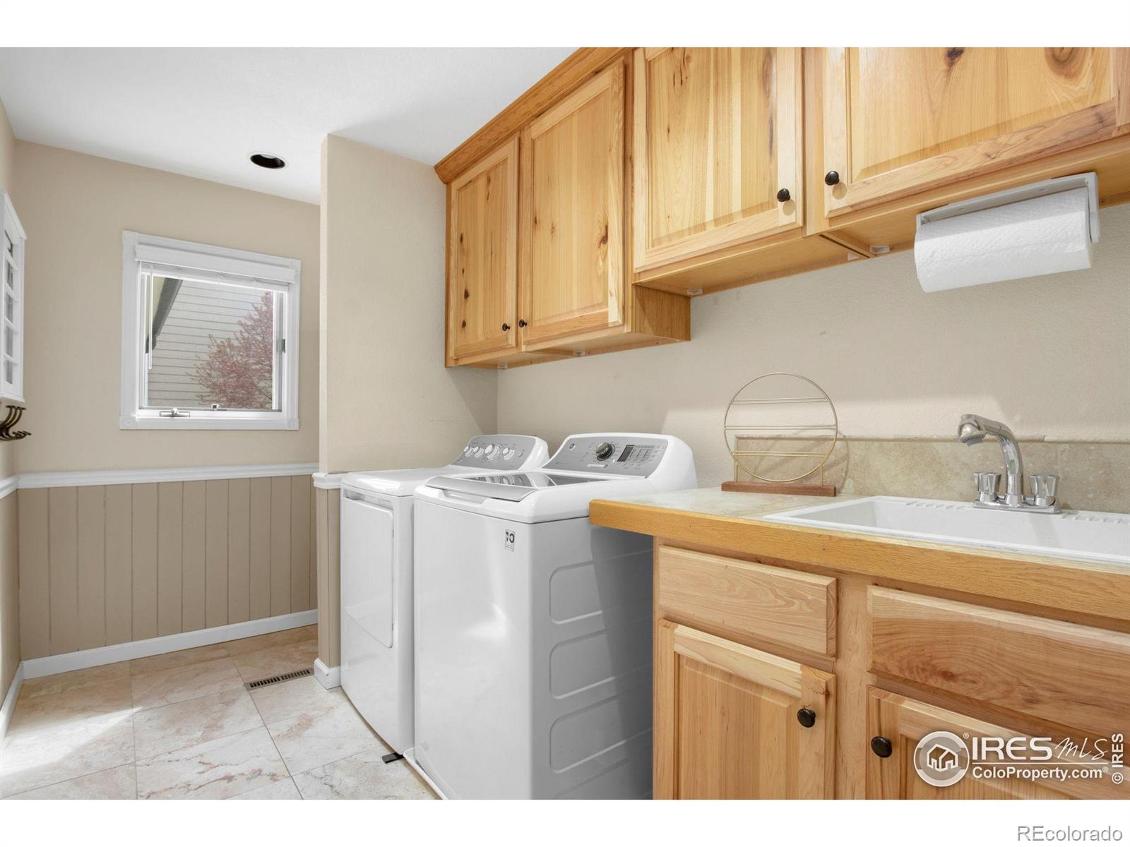 MLS Image #11 for 5425  hilldale court,fort collins, Colorado