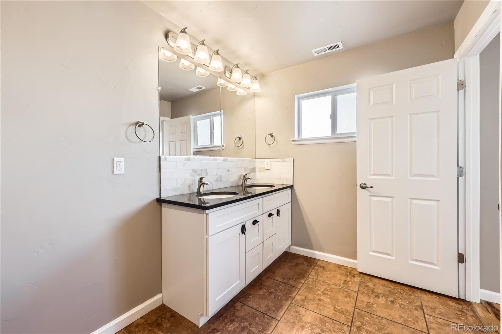 MLS Image #12 for 3225  olive street,denver, Colorado