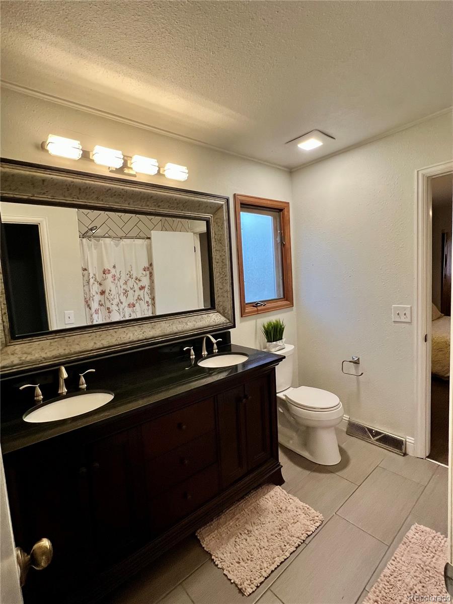 MLS Image #14 for 4640 w princeton avenue,denver, Colorado