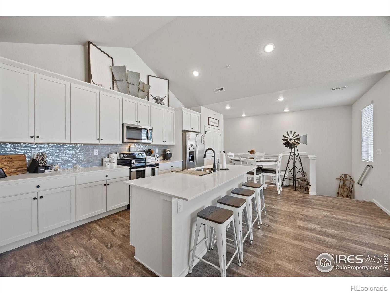 MLS Image #4 for 2290  setting sun drive,windsor, Colorado