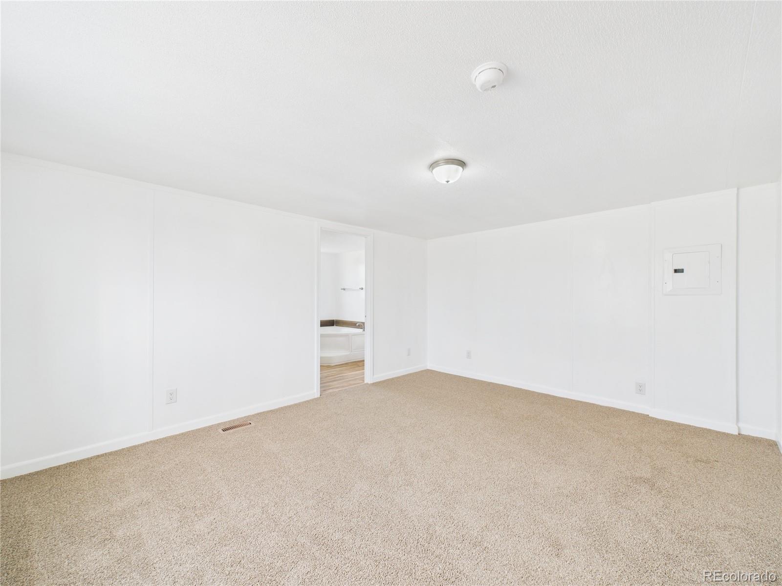 MLS Image #13 for 954 s silt drive,pueblo, Colorado