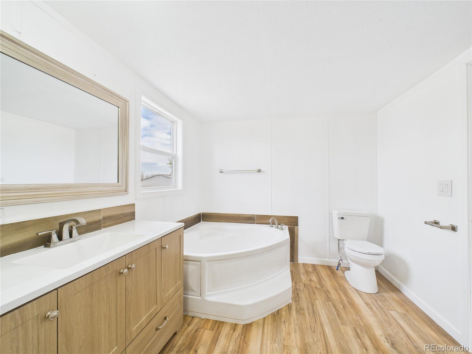 MLS Image #17 for 954 s silt drive,pueblo, Colorado