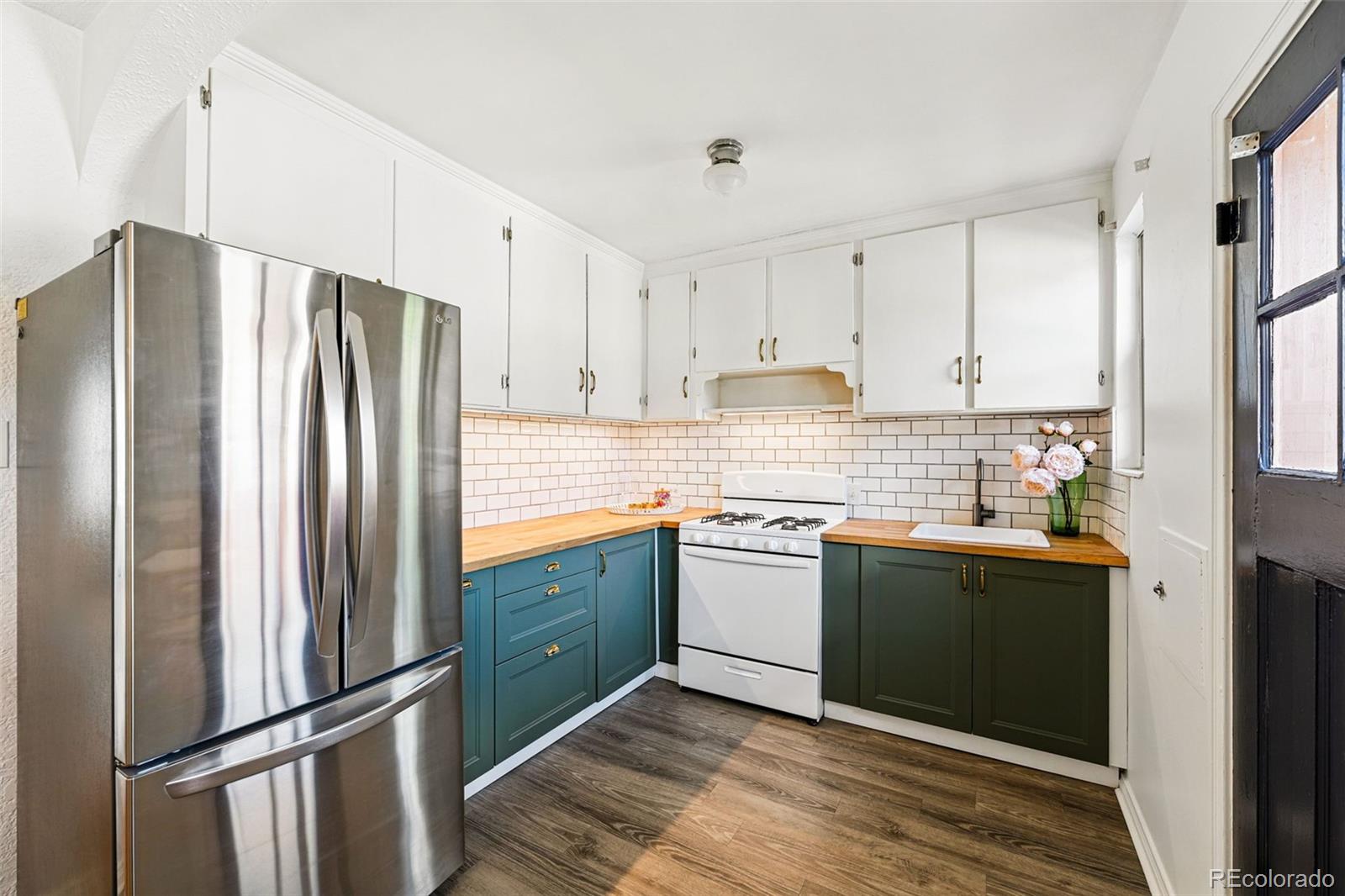 MLS Image #12 for 1422  ivy street,denver, Colorado
