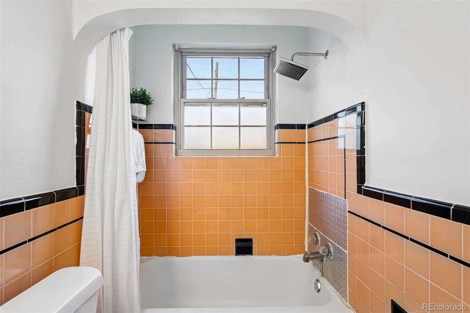 MLS Image #18 for 1422  ivy street,denver, Colorado