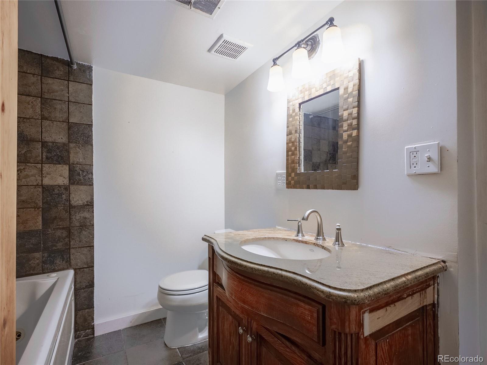 MLS Image #10 for 1746 s alcott street,denver, Colorado