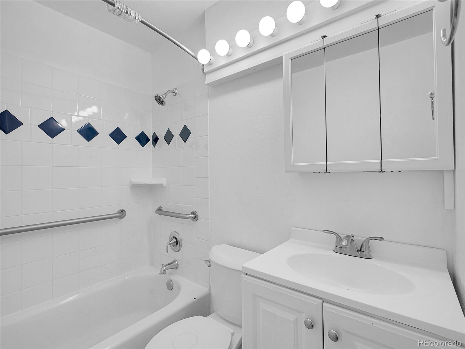 MLS Image #5 for 1746 s alcott street,denver, Colorado