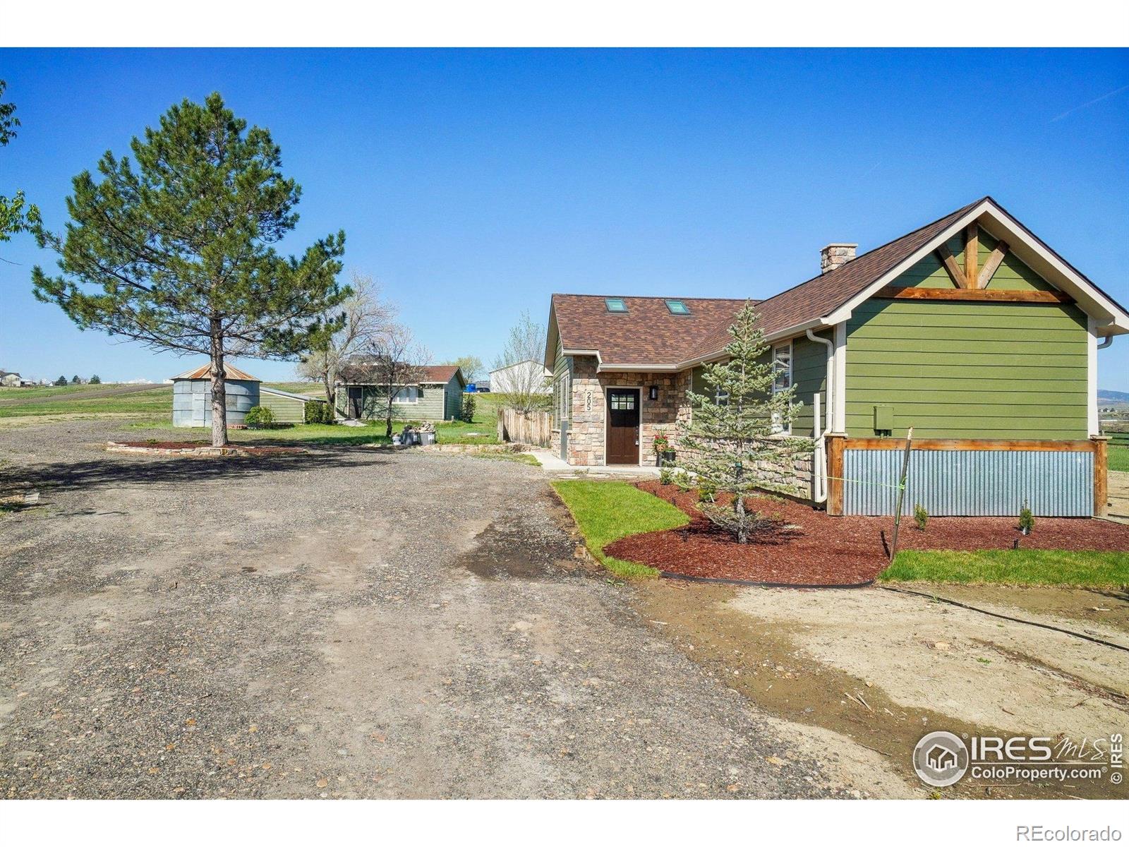 MLS Image #6 for 205 s county road 23 ,berthoud, Colorado