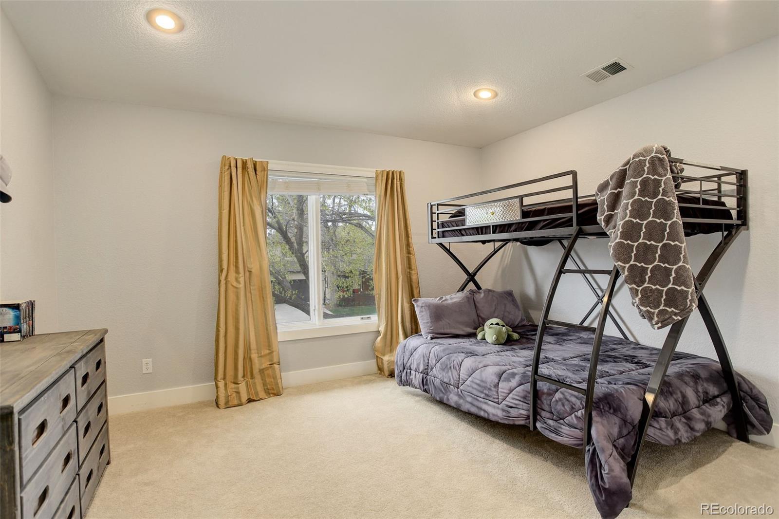 MLS Image #26 for 2931 s cook street,denver, Colorado