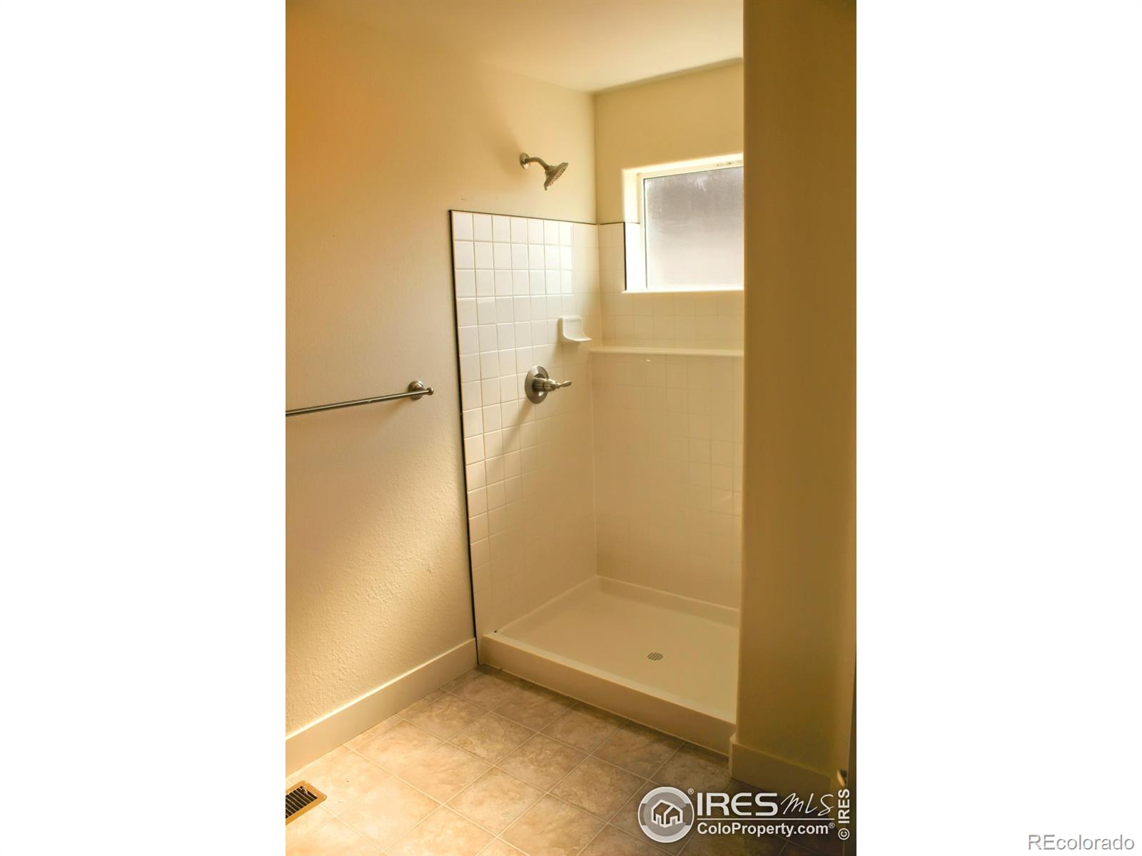 MLS Image #11 for 2394  oakhurst road,johnstown, Colorado