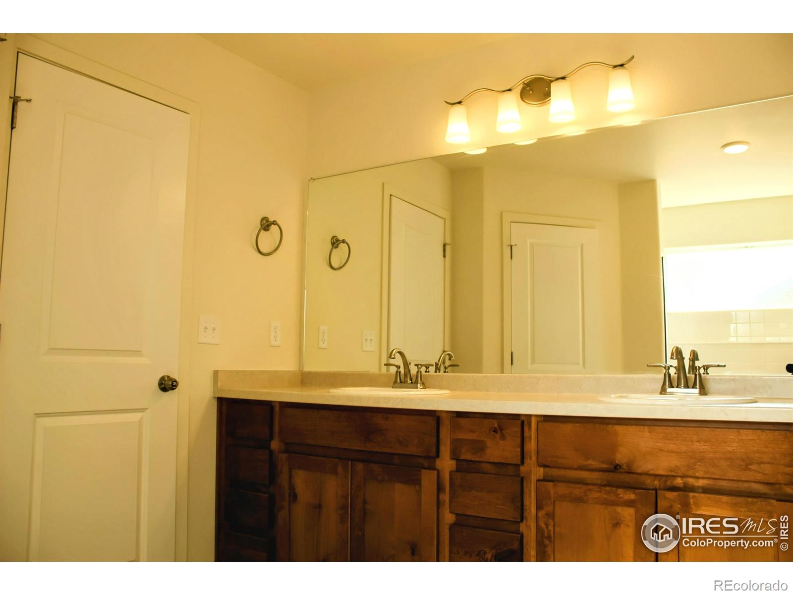 MLS Image #13 for 2394  oakhurst road,johnstown, Colorado
