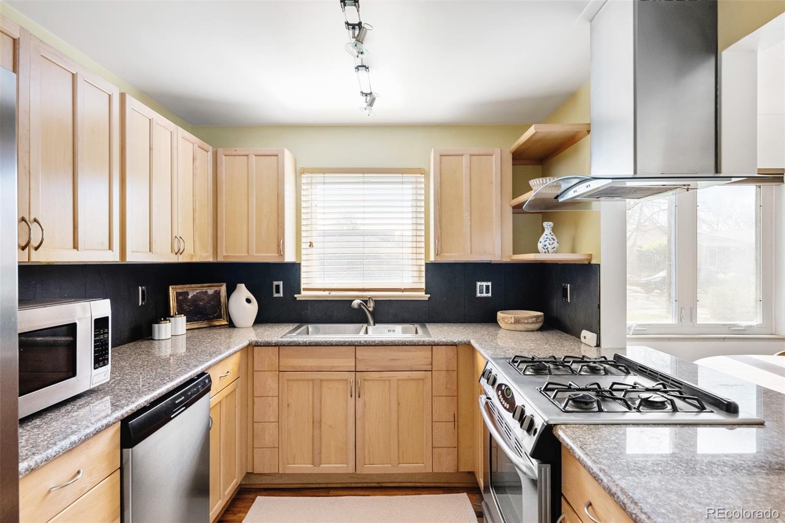 MLS Image #10 for 2801 n garfield street,denver, Colorado