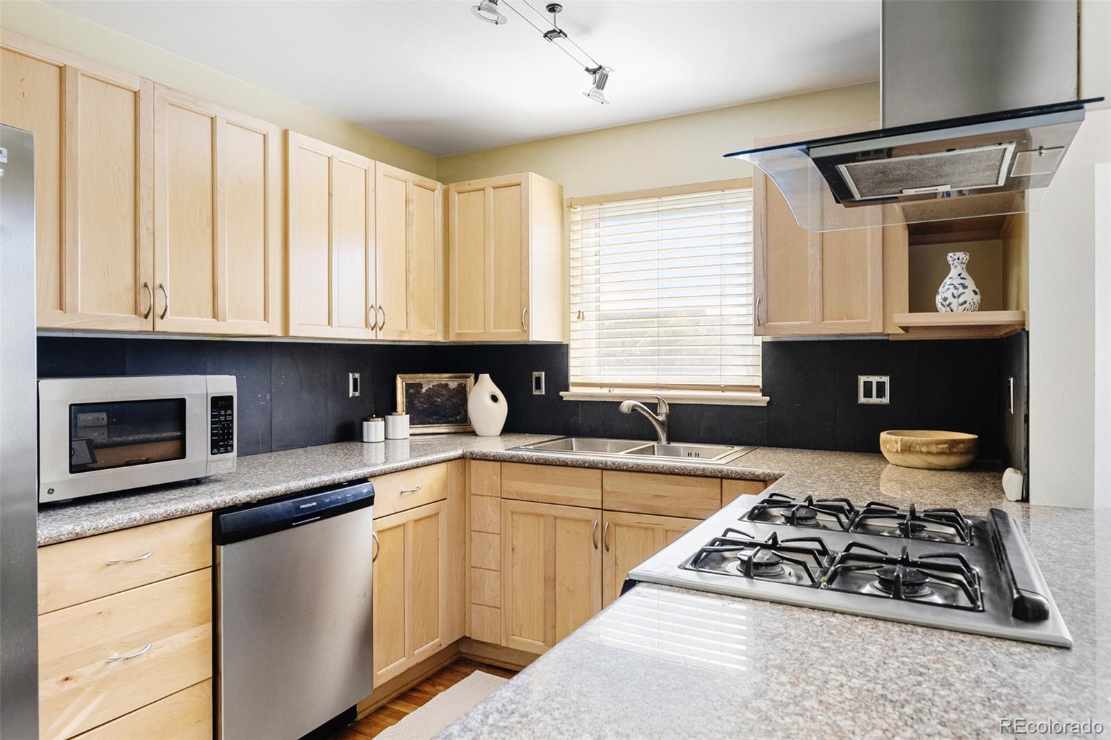 MLS Image #12 for 2801 n garfield street,denver, Colorado