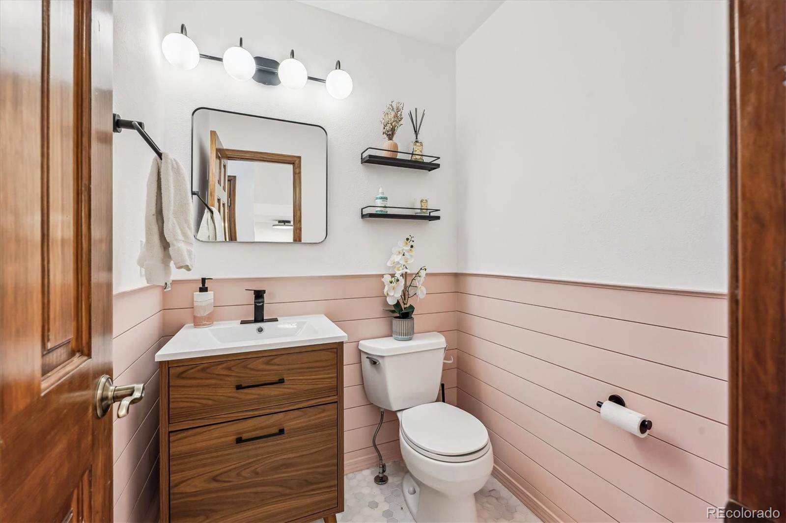 MLS Image #14 for 5694 s pagosa court,centennial, Colorado