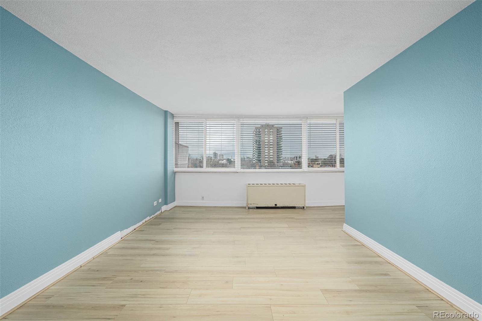MLS Image #5 for 1196 n grant street,denver, Colorado