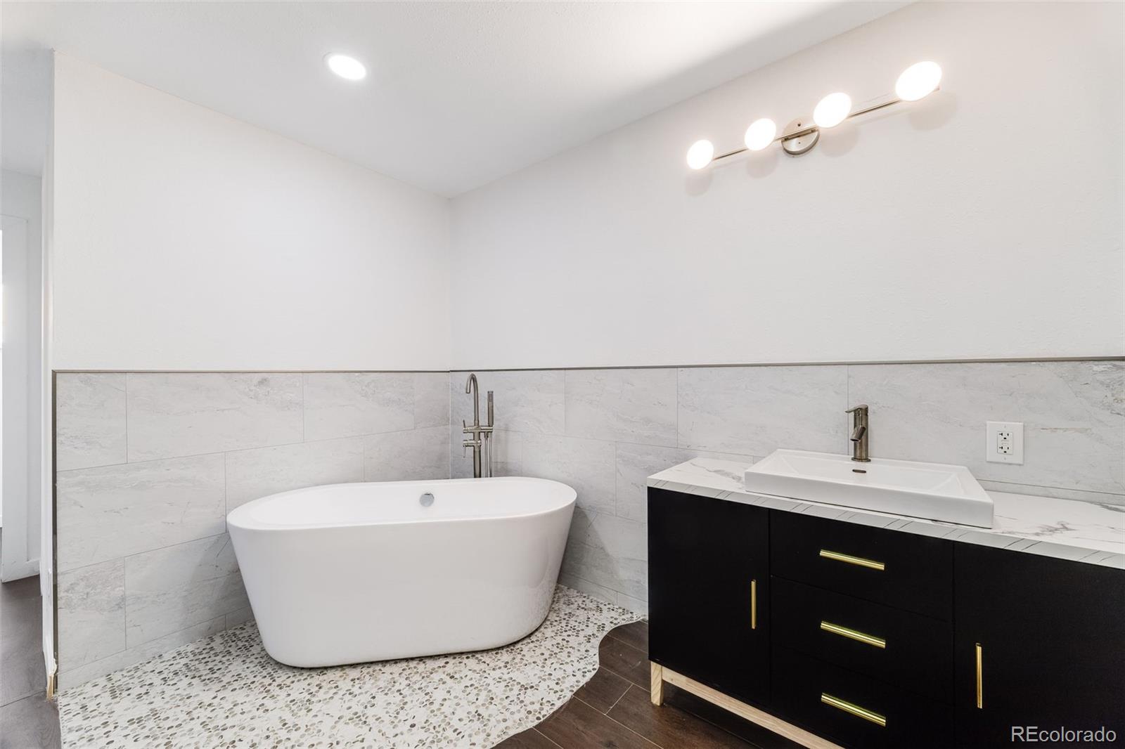 MLS Image #18 for 2232  hanover street,aurora, Colorado