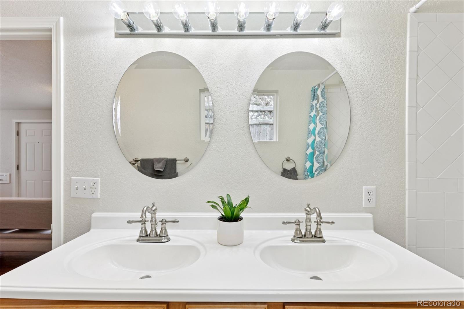 MLS Image #12 for 3715  wolff street,denver, Colorado