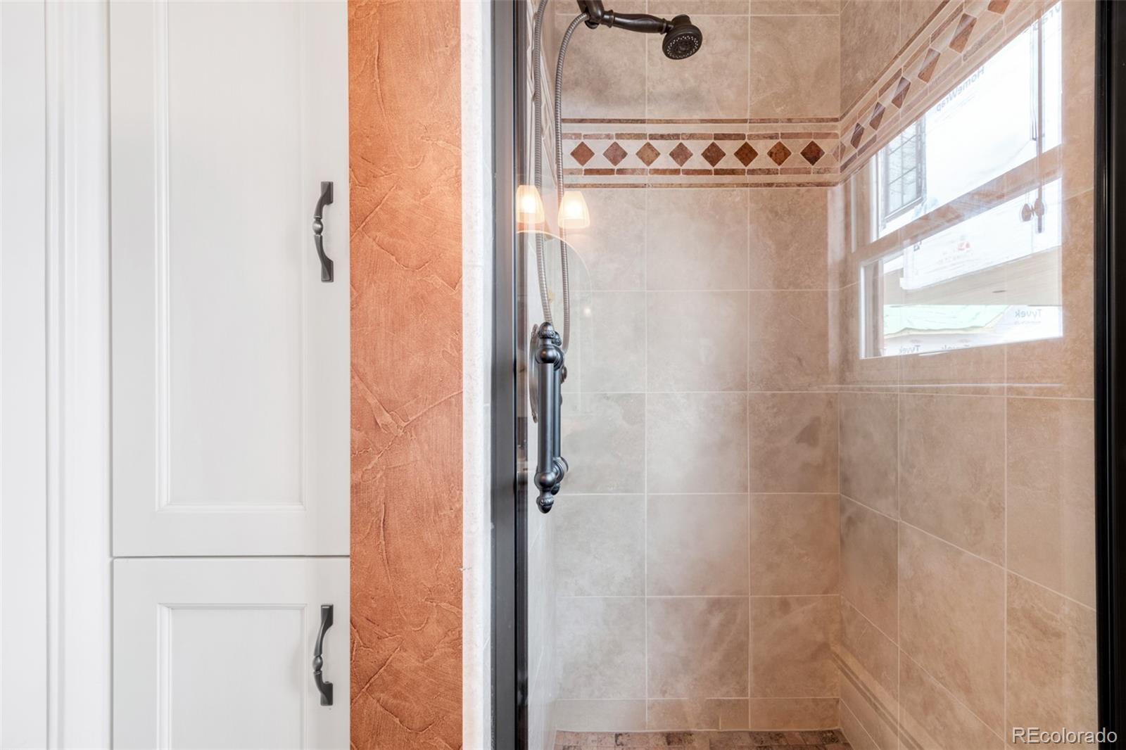 MLS Image #22 for 1220 s vine street,denver, Colorado