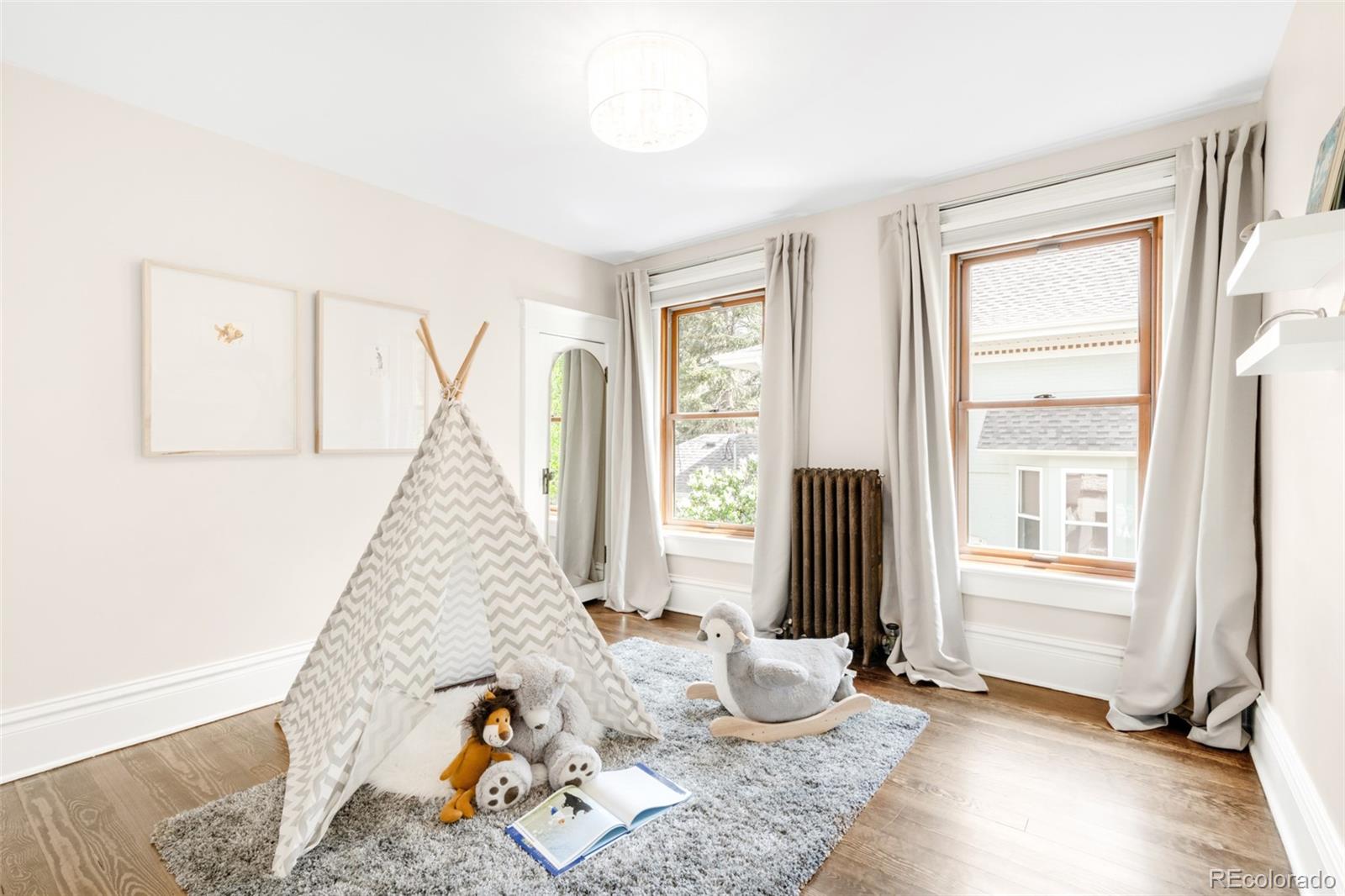 MLS Image #25 for 1220 s vine street,denver, Colorado