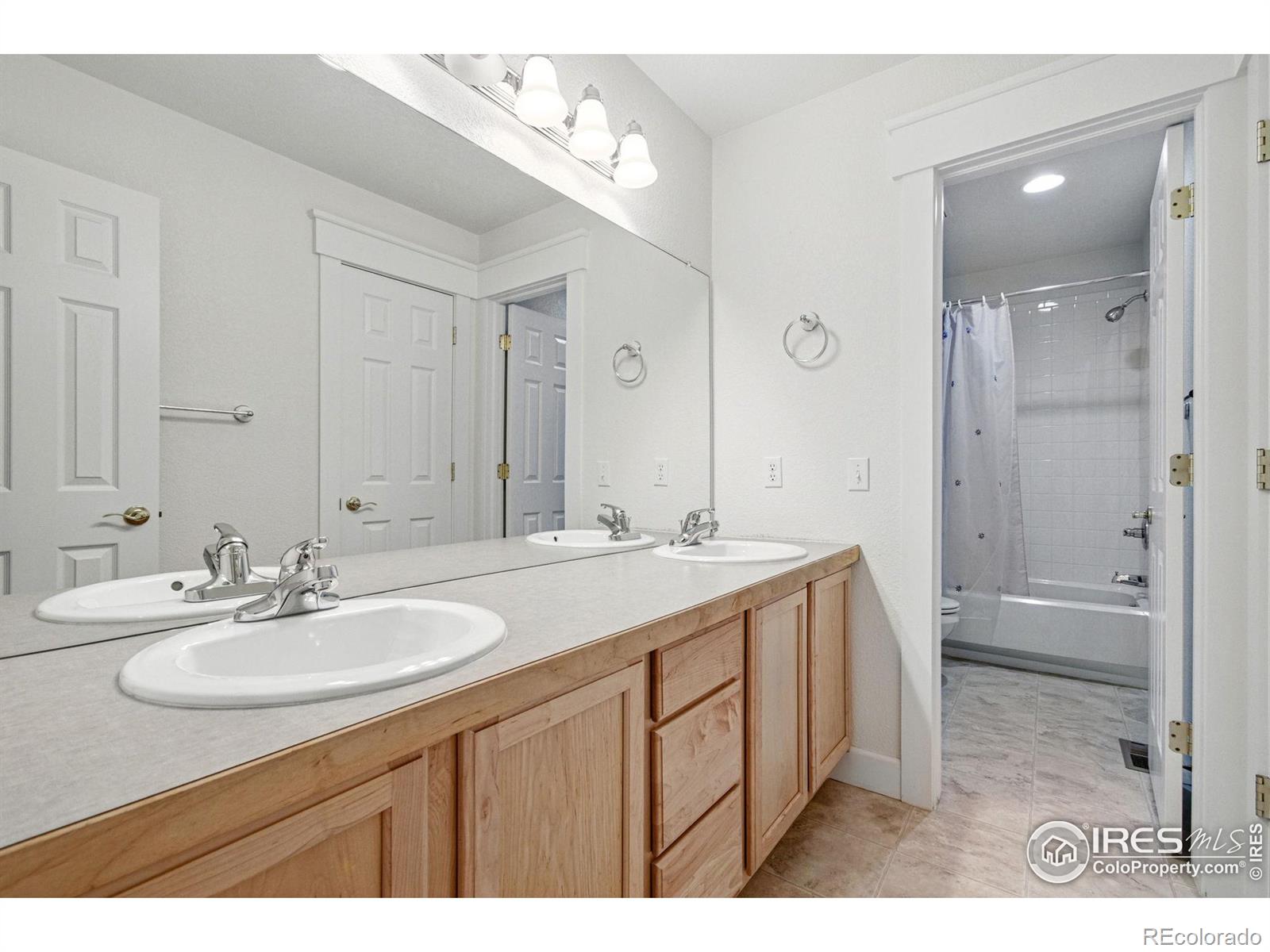 MLS Image #21 for 3122  notabon court,lafayette, Colorado
